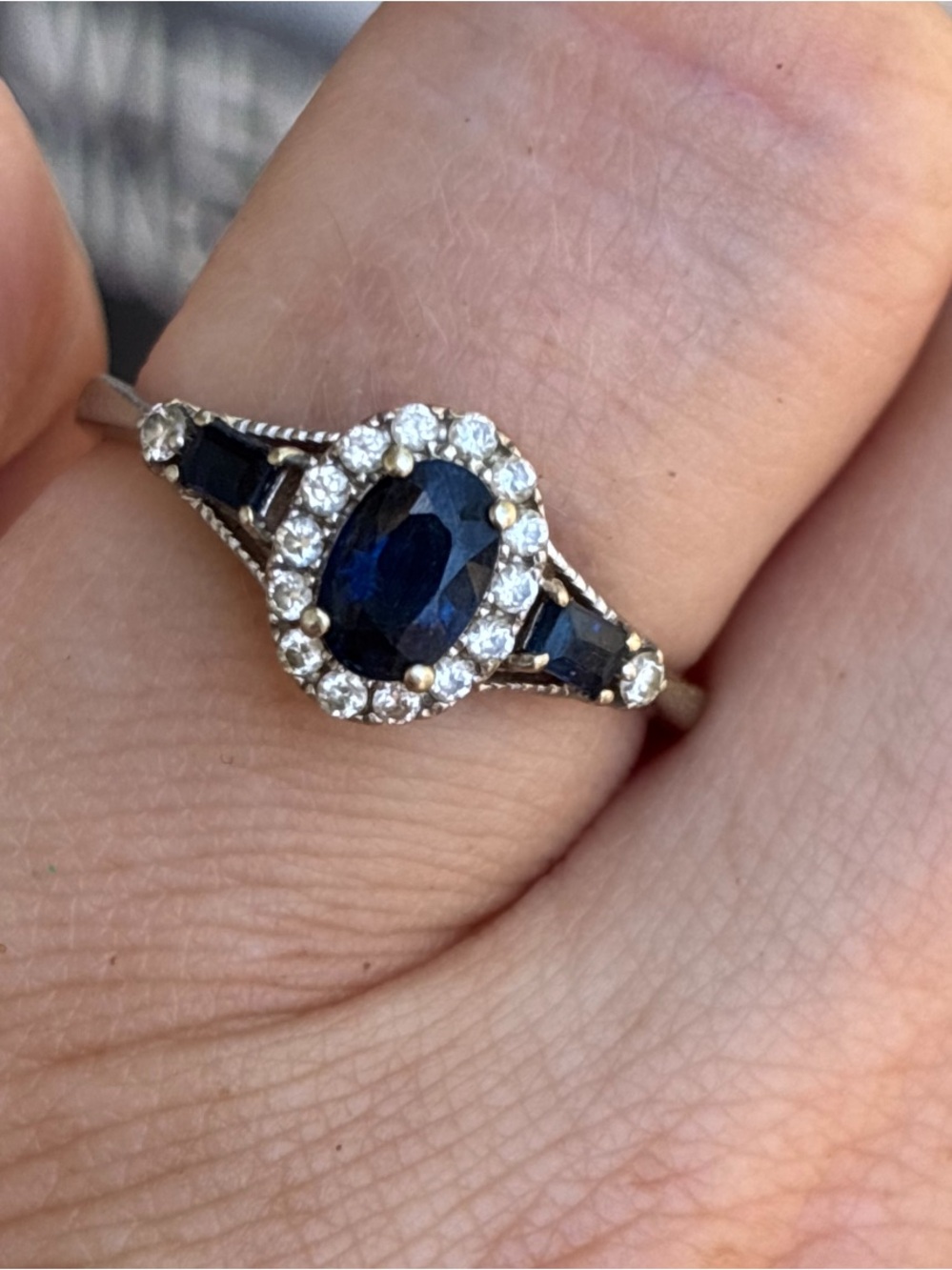 Solid 10k gold genuine diamond/royal blue sapphire ring high end - Picture 14 of 14